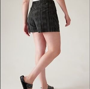 NWOT Athleta Arrival Shorts 4